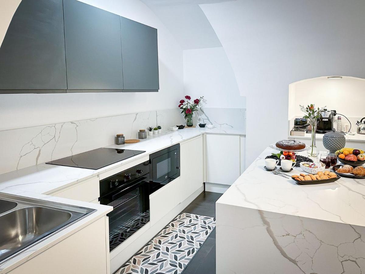 Marbel Suite Adelfia ภายนอก รูปภาพ